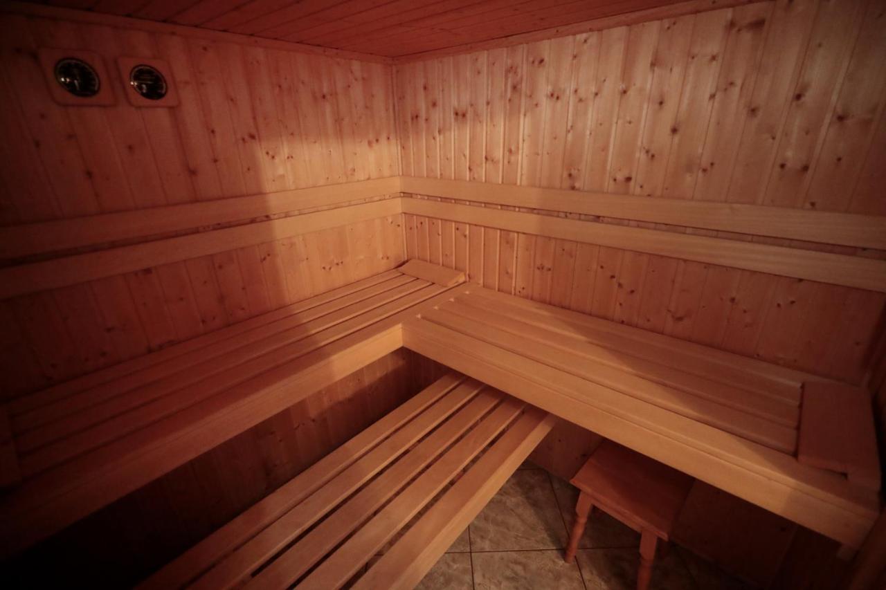 Goldhouse - Sauna, Whirlpool, Switch, Darts & Mehr Андернах Экстерьер фото