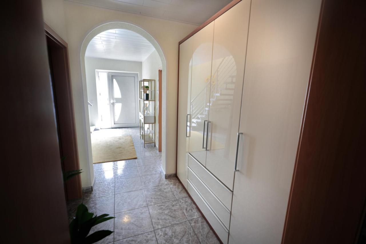 Goldhouse - Sauna, Whirlpool, Switch, Darts & Mehr Андернах Экстерьер фото